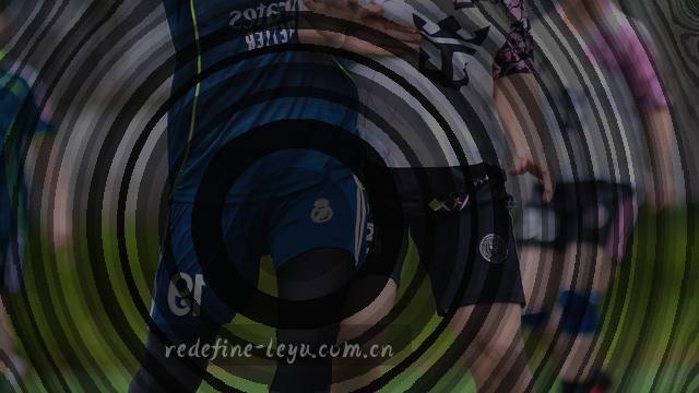 电话响起时，桌面的工作流程指示灯从白变蓝。
